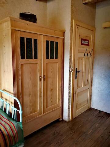 Фото номера Трехместный номер Проживание в семье KAAJowka Ludowa Chata w Bieszczadach г. Ветлина 5
